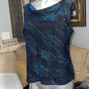 Beautifully blouse ideal for holidays seasons